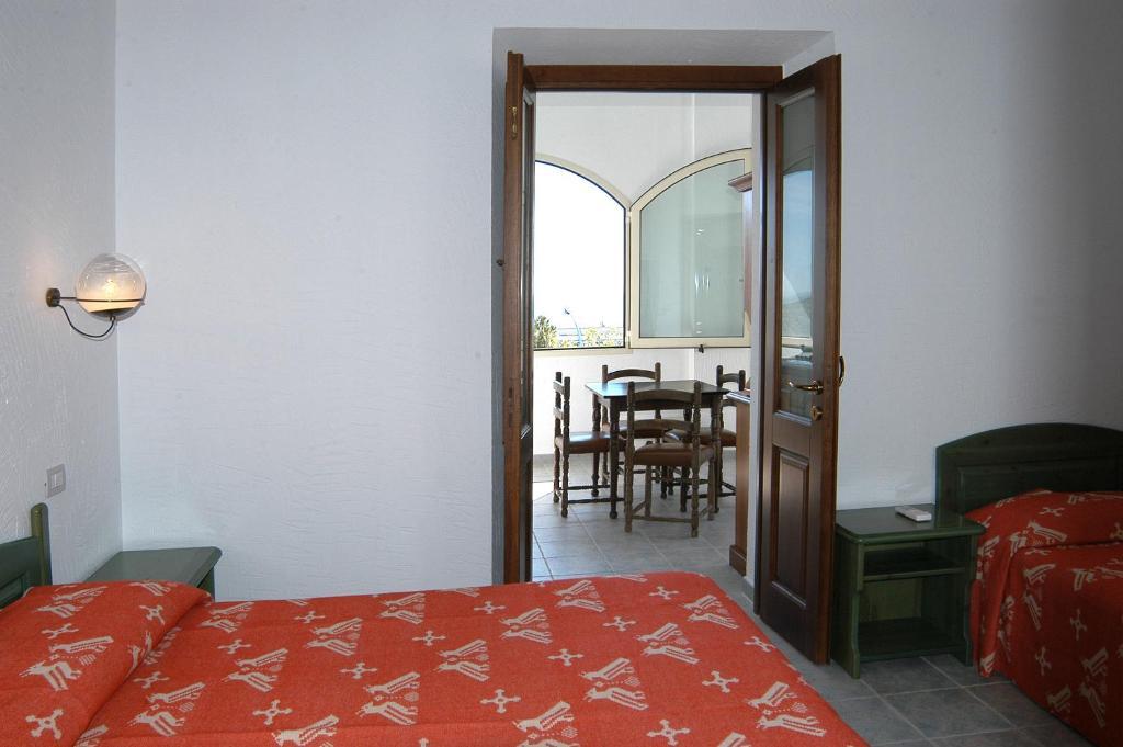 Acacia Appartamenti Cala Gonone Habitación foto